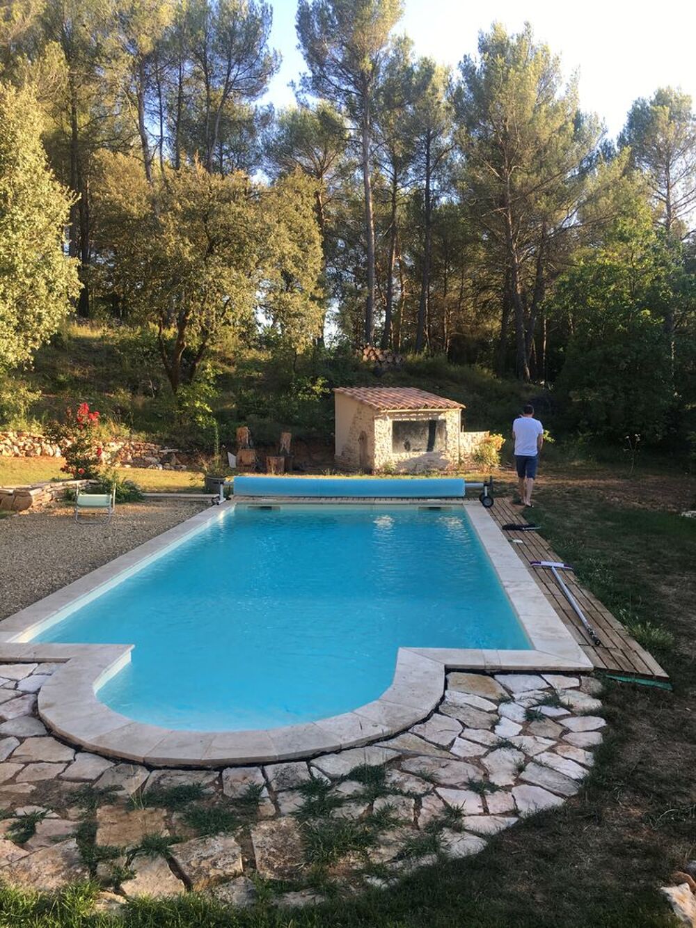   maisonnette de charme dans le site de la Sainte Victoire Vacances  / Offres de location 