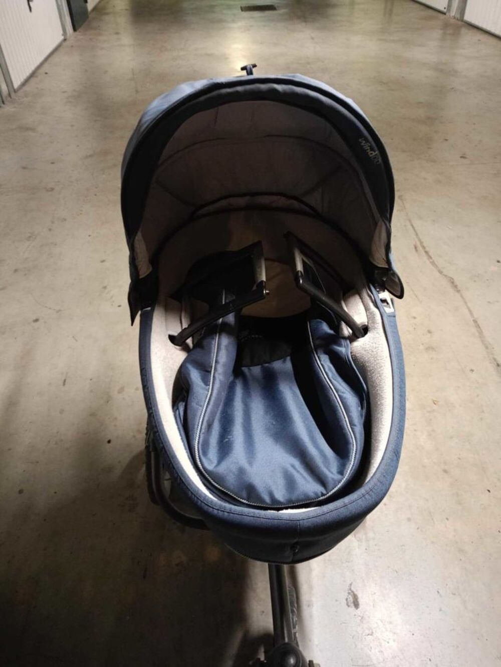 poussette avec nacelle marque windoo Puériculture