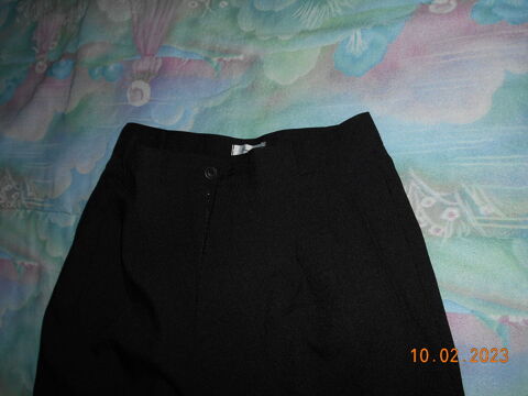 pantalon femme PIMKIE noir t.40  4 Ervy-le-Chtel (10)