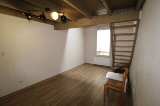  Appartement à louer 1 pièce 26 m²