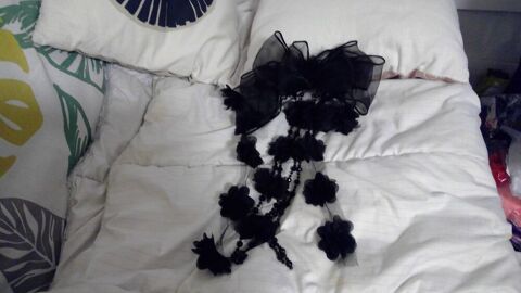 Hair clip Halloween
8 Saint-Laurent-du-Var (06)