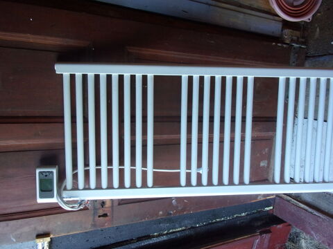 RADIATEUR SECHE SERVIETTE 80 Mont-Saxonnex (74)