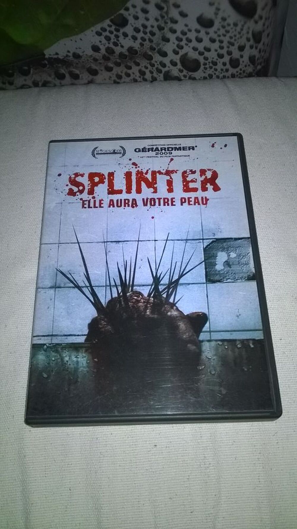 DVD Splinter 
2009
Excellent etat
En Fran&ccedil;ais
+bonus
Pri DVD et blu-ray