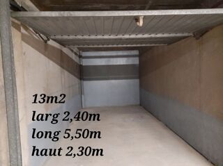  Parking / Garage à louer 13 m²