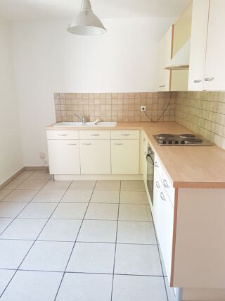  Appartement � louer 4 pi�ces 85 m�