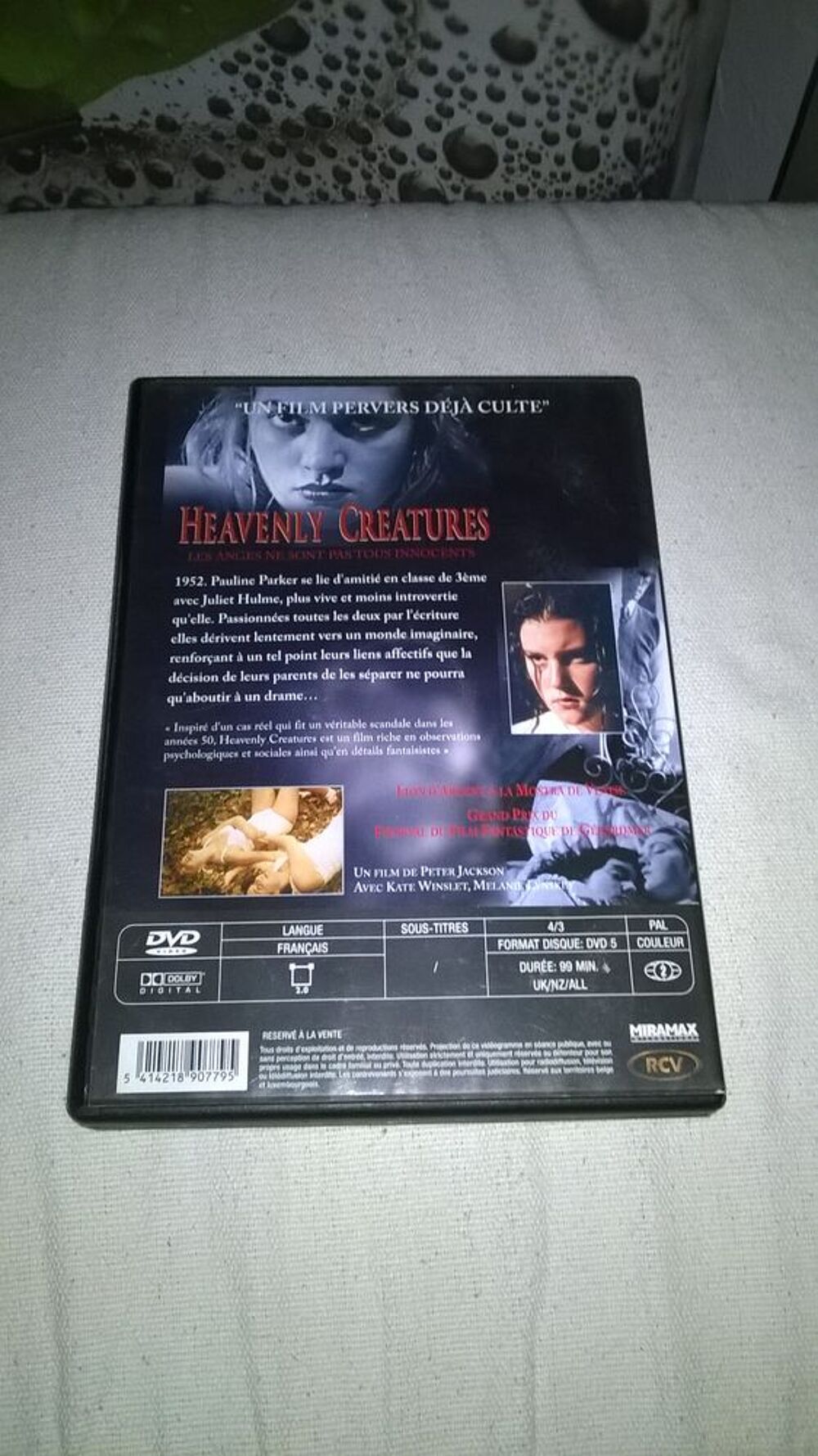 DVD HEAVENLY CREATURES 
1999
Excellent etat
En Fran&ccedil;ais
DVD et blu-ray