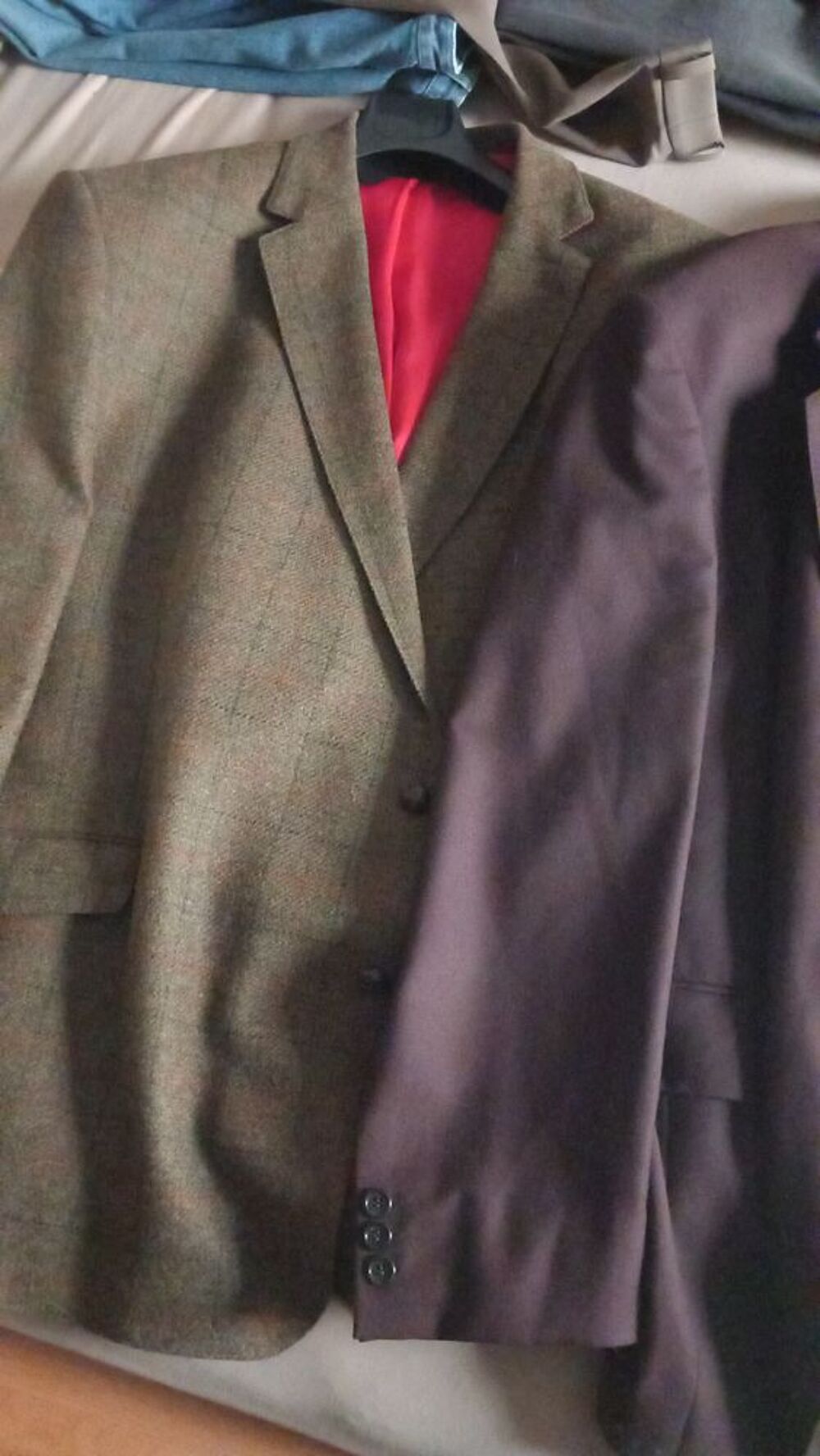 Veste,pantalon,polo,pulls,chemise,manteau Vêtements