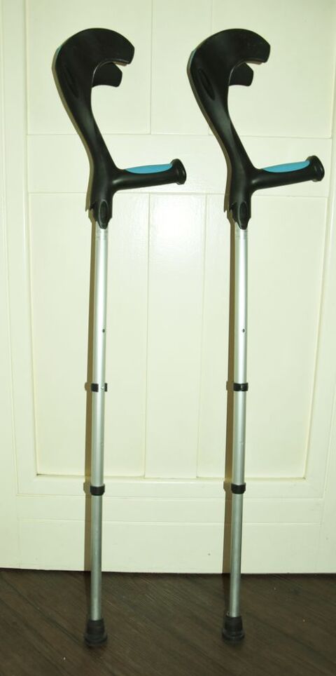 B�quilles CANNES ANGLAISES. Vilgo. Tr�s bon �tat. 15 euros 15 Gujan-Mestras (33)