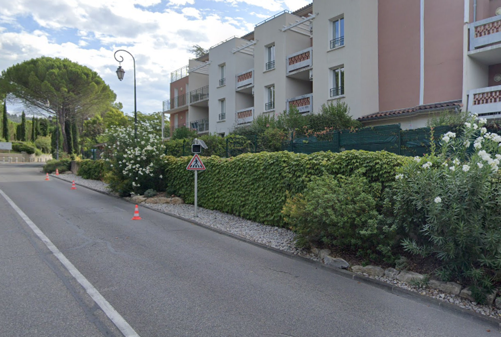 Location Parking/Garage Parking sous-sol_Place double en enfilade Gréoux-les-bains