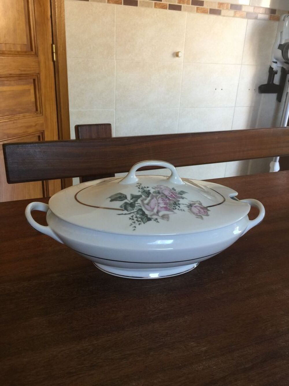 Soupi&egrave;re Porcelaine de Limoges" Rousseau " Décoration