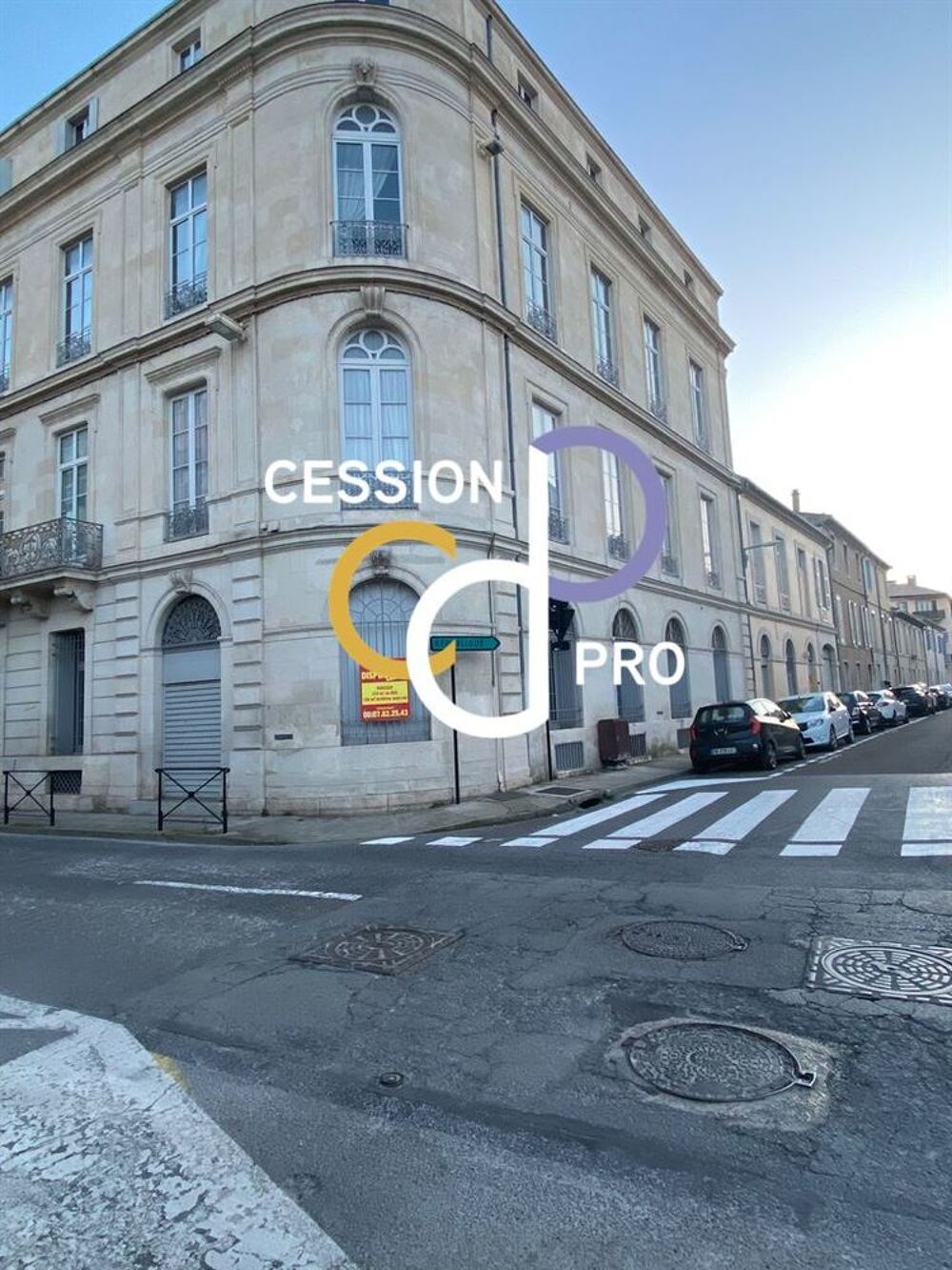   BUREAUX OU LOCAUX D'ACTIVITE DIVISIBLES A CEDER DE 375 m² PRÊTS À ÊTRE AMÉNAGÉS QUARTIER BEAUX-ARTS 