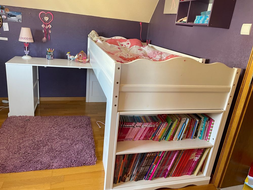 Lit enfant mi-hauteur (avec bureau et commode)
Mobilier enfants