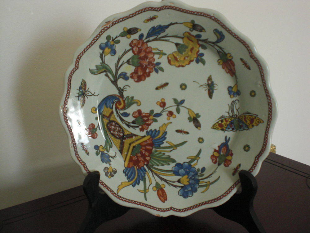 Assiette en Fa&iuml;ence de Rouen 