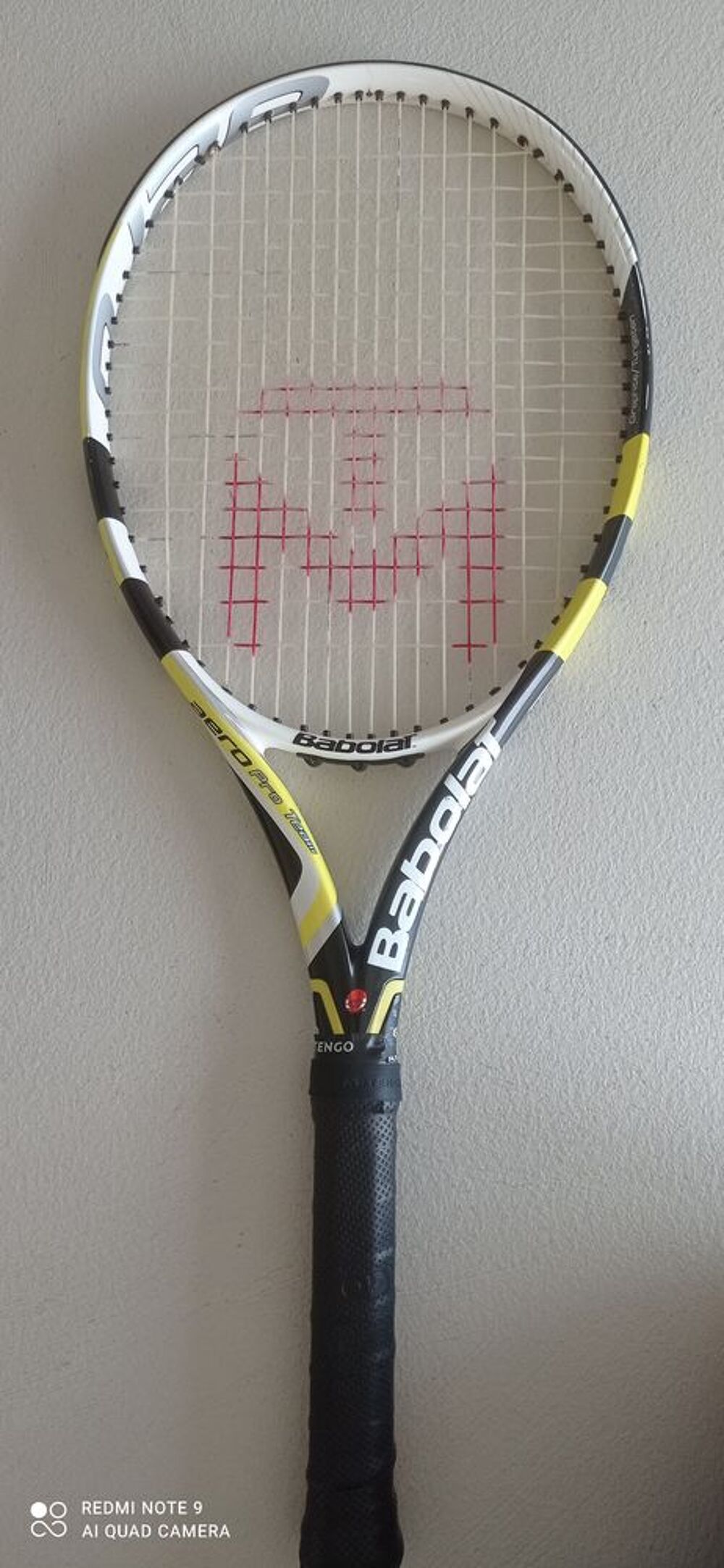 Raquette Babolat Aero Pro team cordage neuf. Sports