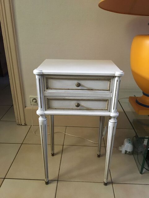 Table de chevet 30 Douai (59)