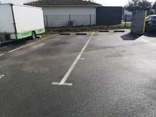  Parking / Garage à louer 35 m² Bègles