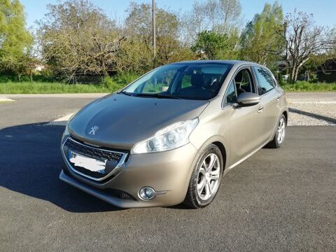 Peugeot 208 1.6 e-HDi 92ch FAP BVM5 Allure