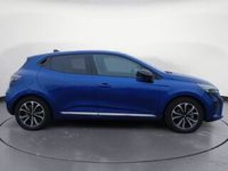 Clio V Clio E-Tech full hybrid 145 ch GSR2 Techno 2025 occasion 83160 La Valette-du-Var