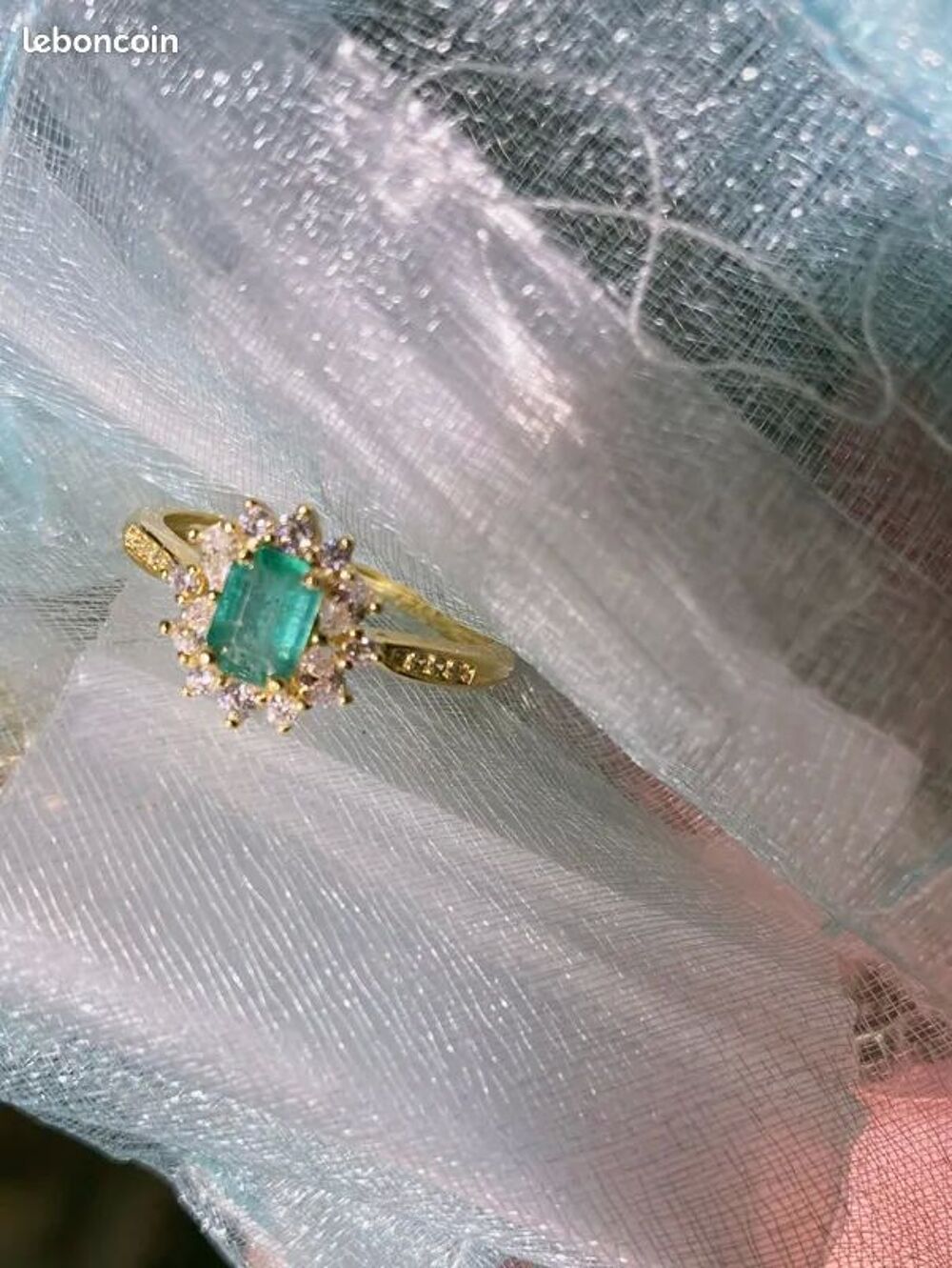 Bague &eacute;meraude 1,3 carat, neuve, taille ajustable Bijoux et montres