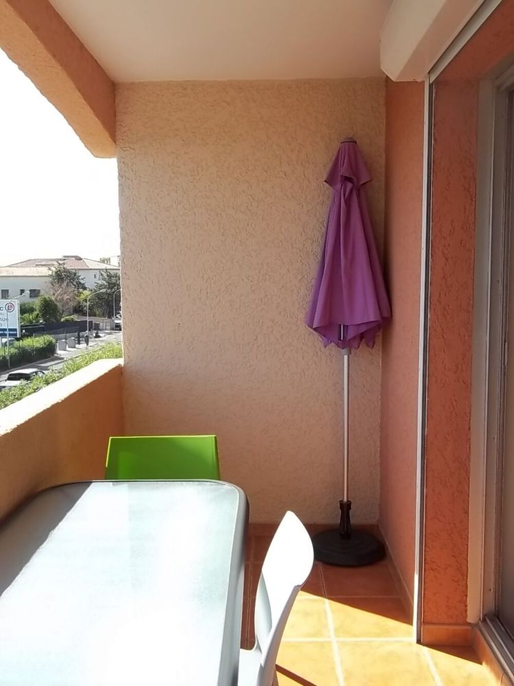 Location Appartement STUDIO meublé 24 m² av ptite chbre 09/26 à 06/27, park, pisc La seyne-sur-mer