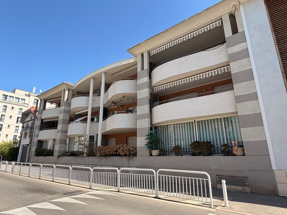 Vente Appartement ? JUAN-LES-PINS ? 2 PIÈCES 43 m² + TERRASSE + GRAND BOX Juan les pins