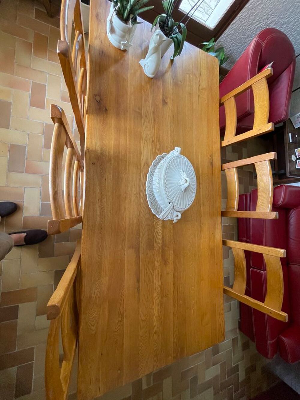 Table en ch&ecirc;ne 200x90 + 6 chaises. Meubles