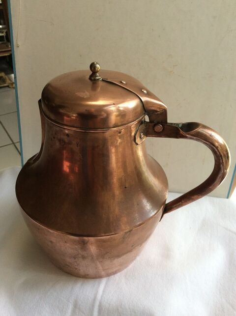 Verseuse ou coquemar ancienne en cuivre  20 Gif-sur-Yvette (91)