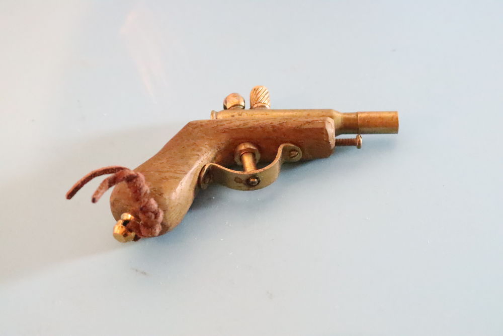 Briquet essence
