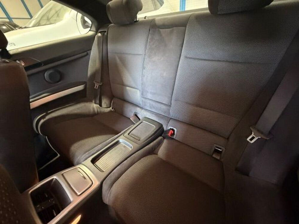 S&eacute;rie 3 Coup&eacute; 320d 184ch Edition M Sport 2011 occasion 67150 Gerstheim