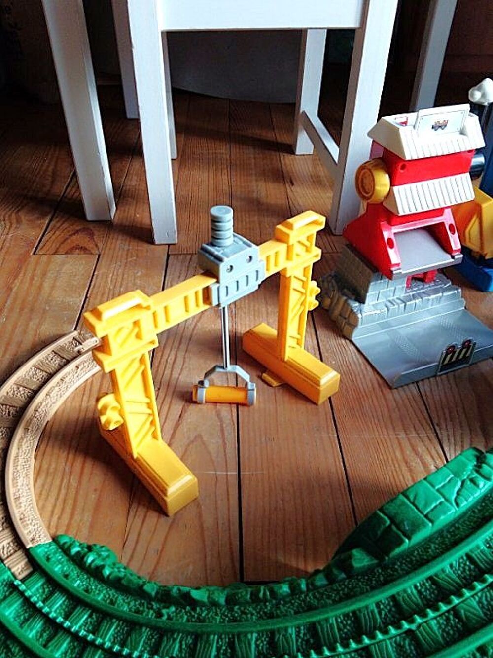 Circuit de train Fisher Price pour compl&eacute;ter le votre Jeux / jouets