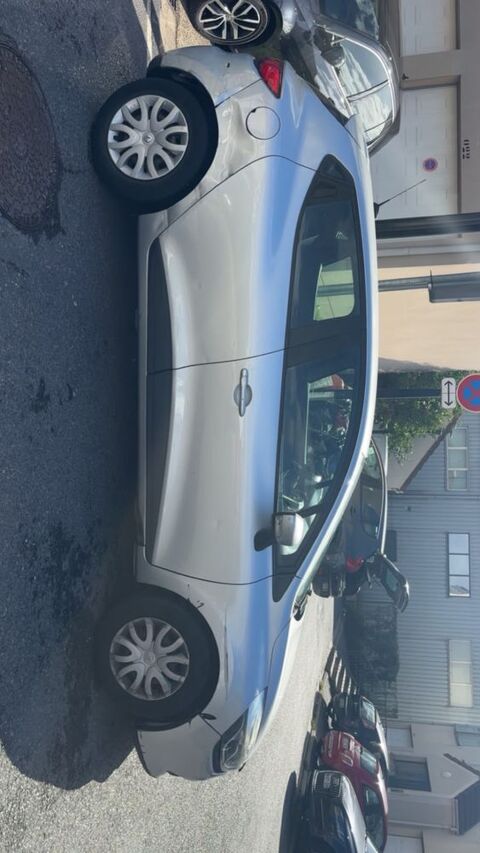 Renault clio iv dCi 75 eco2 Authentique