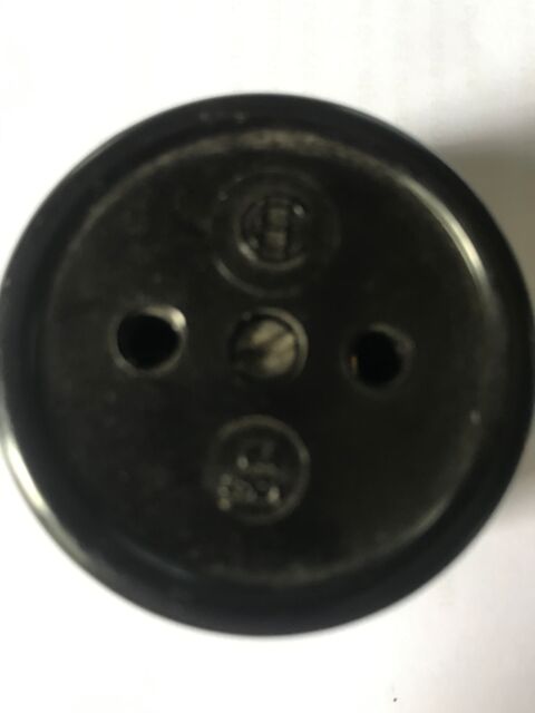 prise de courant en bakélite vintage 12 Richwiller (68)