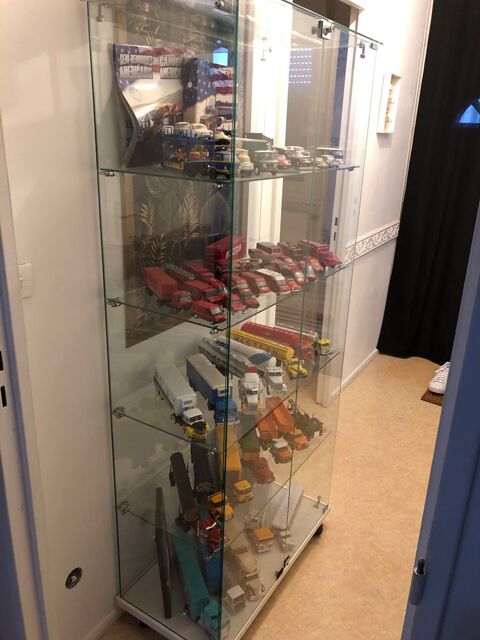 Vitrine socle blanc 4 tablettes 110 Tergnier (02)