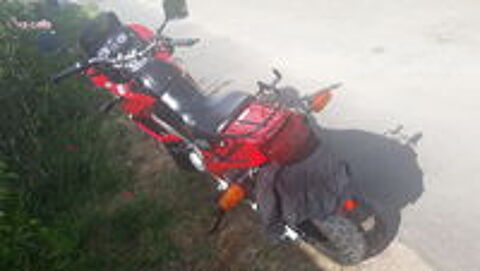 YAMAHA 2000 occasion 42800 Genilac