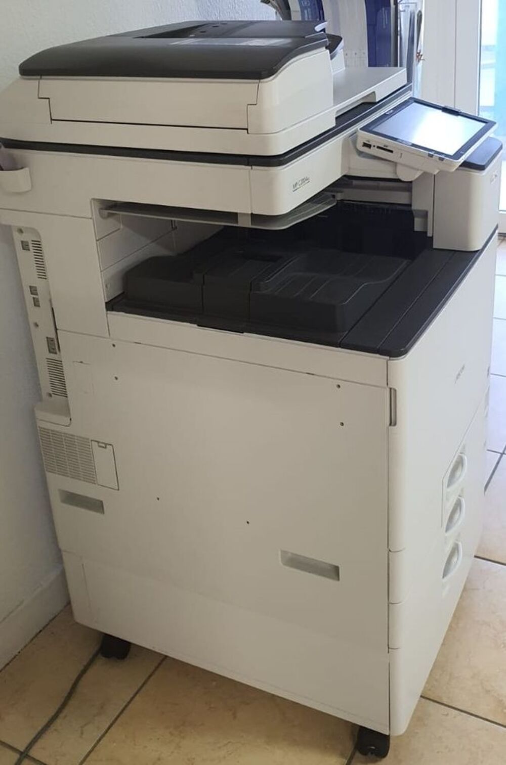 Photocopieuse/Imprimante RICOH MPC2004ex en tr&egrave;s bon &eacute;tat Matériel informatique