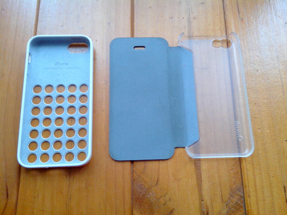 Paire de coques pour iphone 5S Téléphones et tablettes