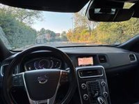 V60 D3 150 ch Stop&Start Geartronic 6 R-Design 2017 occasion 13100 