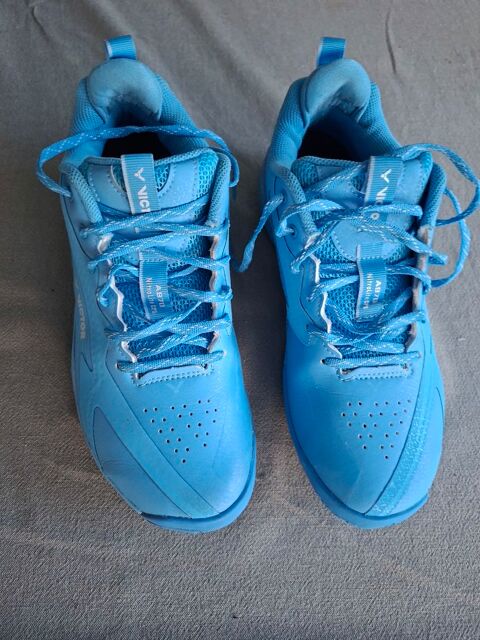 Chaussures sport en salle badminton Draguignan (83)