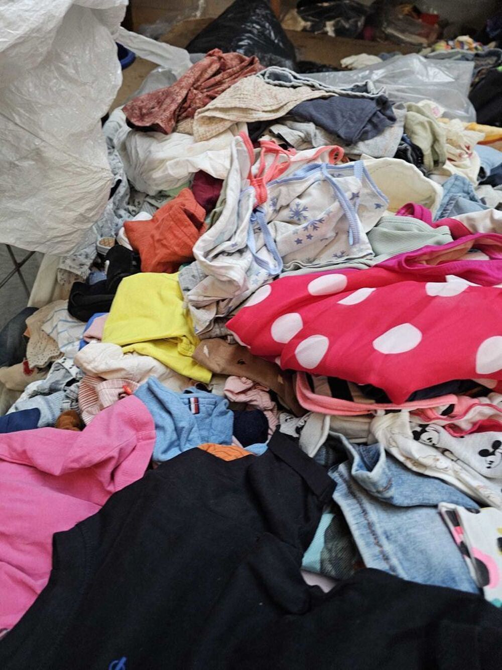 Friperies de qualit&eacute; en Gros Vêtements