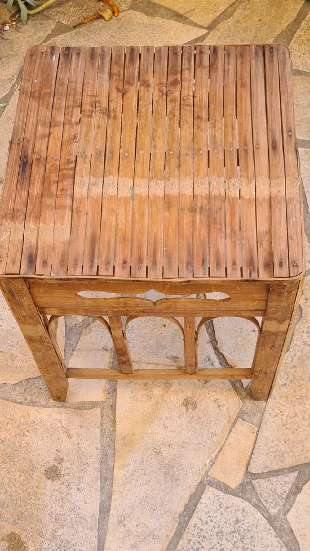 TABLE EN BAMBOU 35X35H40 Meubles