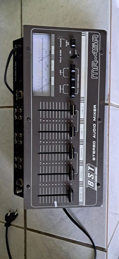 Table mixage BST - Audio-Mixer Dommartin (69)
