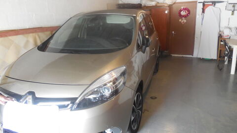 Renault Grand Sc&eacute;nic III Grand Sc&eacute;nic TCe 130 Energy Bose Edition 5 pl 2014 occasion Houilles 78800