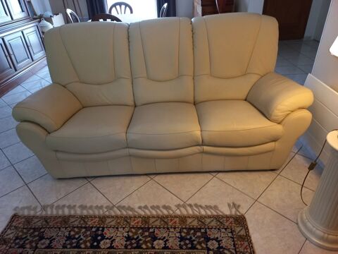 Canap� 3 places 200 Frontignan (34)