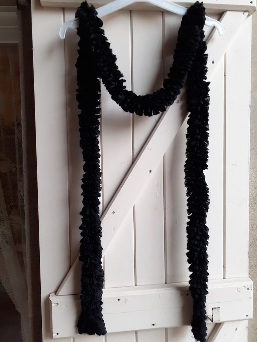 Echarpe chenille noire Vêtements