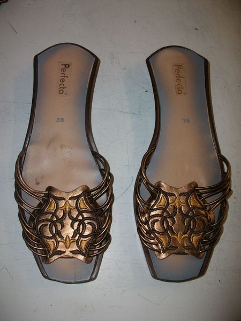 Paires de Mules Brun Imprim&eacute;s pt 38 &agrave; 4 € + 5 € Chaussures