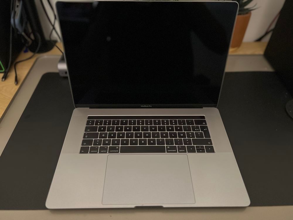 MacBook Pro touchbar 15 pouces 2017 Matriel informatique