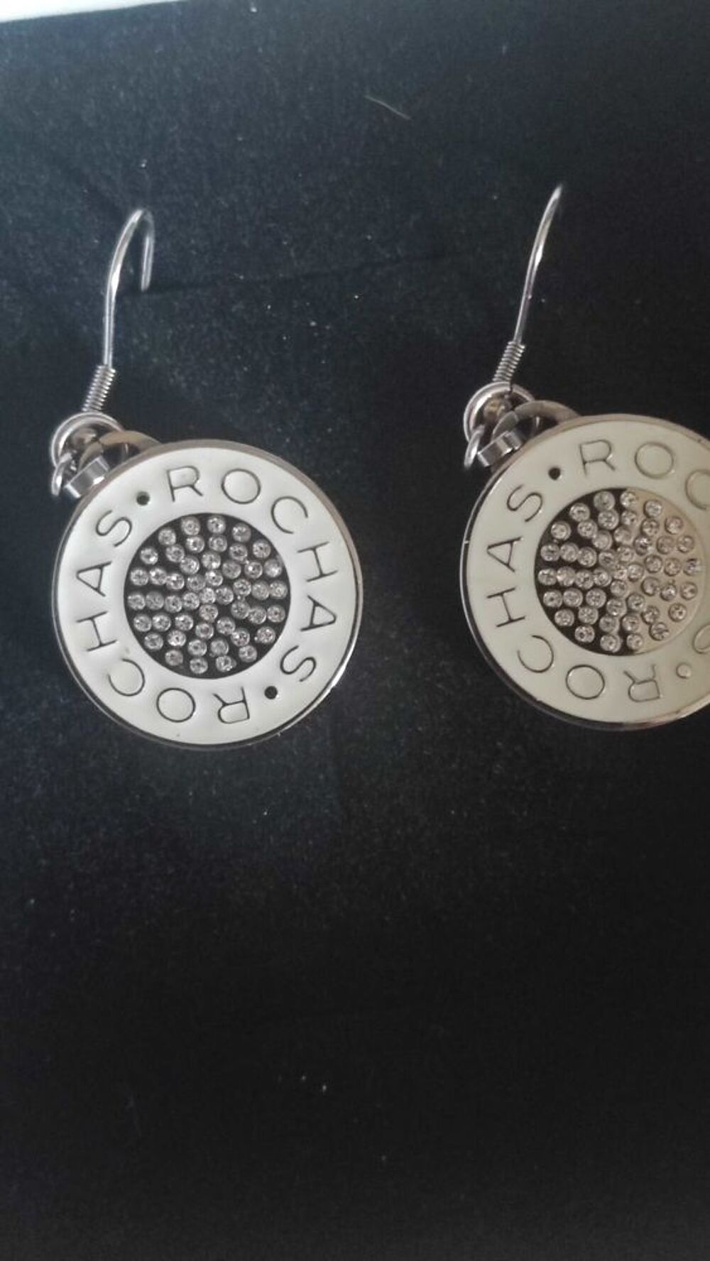 Boucles d'oreilles style dormeuses acier Rochas Paris Bijoux et montres