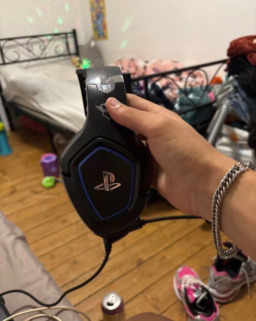 ps4 avec manette enceinte JBL et casque PlayStation Consoles et jeux vidéos