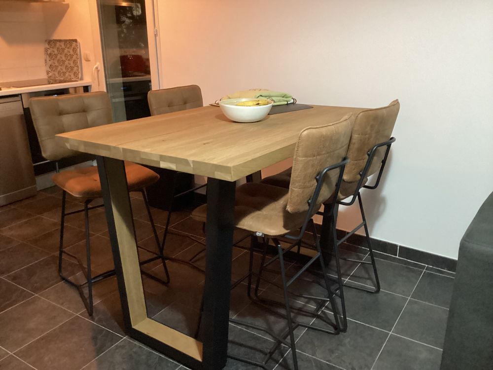 Buffet table bar et 4 tabourets croute de cuir Meubles