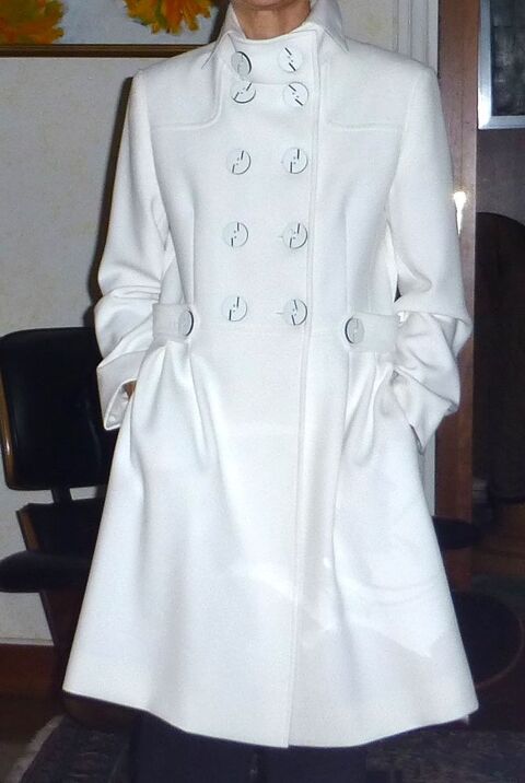 Manteau demi-saison, marque FERRACHE, taille 36(S) 45 Issy-les-Moulineaux (92)